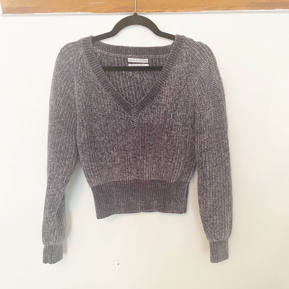 Urban Outfitters cropped gray sweater